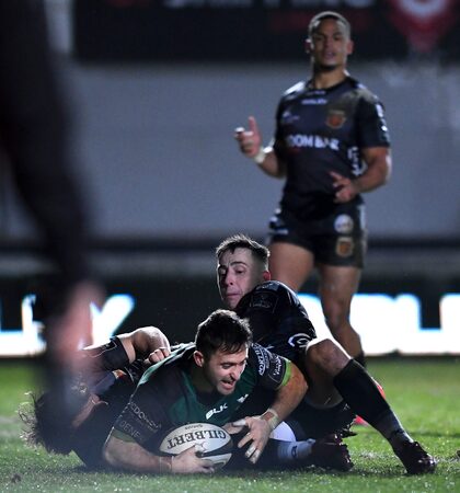 Caolin Blade scores their third try 5/2/2021