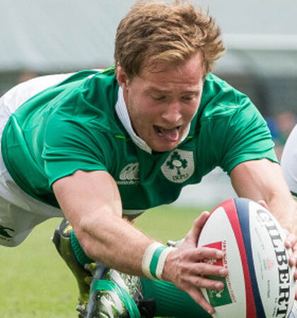Kieran Marmion scores the third try of the game 24/6/2017