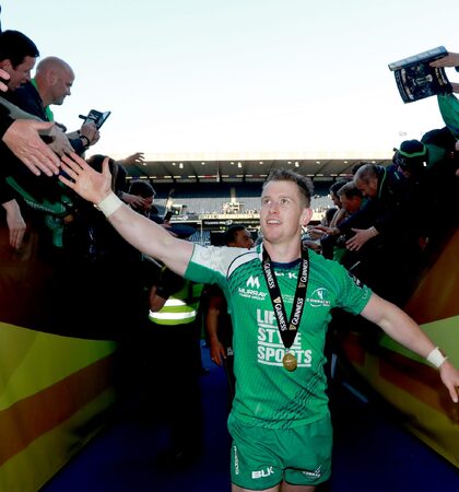 Matt Healy celebrates 28/5/2016