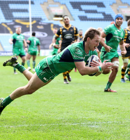 Connacht’s Kieran Marmion scores a try 11/12/2016