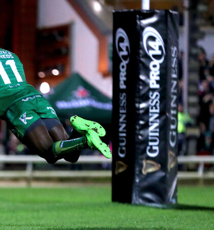 Niyi Adeolokun scores his sides opening try 4/11/2017