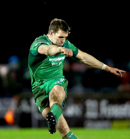 Craig Ronaldson kicks a penalty 9/2/2018