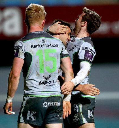 Cian Kelleher celebrates scoring their fifth try with Darragh Leader and Jack Carty 14/12/2018
