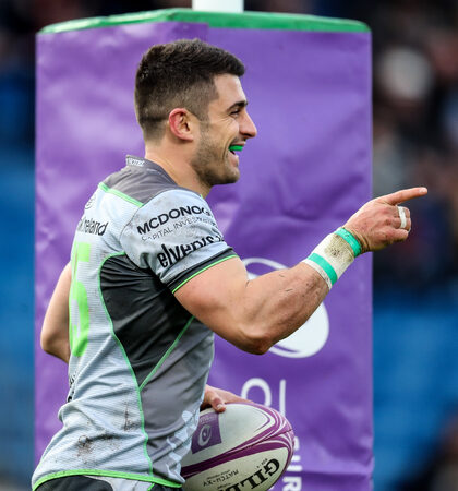 Tiernan O'Halloran celebrates his try 19/1/2019