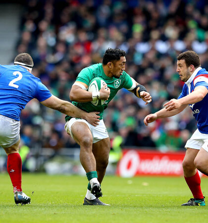 Bundee Aki with Guilhem Guirado and Dorian Aldegheri 10/3/2019