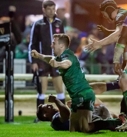 Jack Carty celebrates scoring a late try 22/3/2019