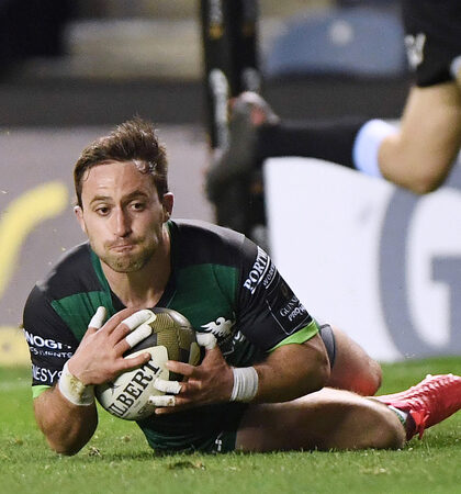 Caolin Blade scores his sides opening try 25/10/2020